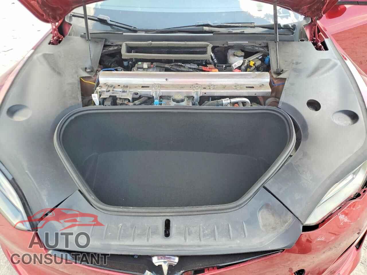 TESLA MODEL S 2023 - 5YJSA1E52PF528859