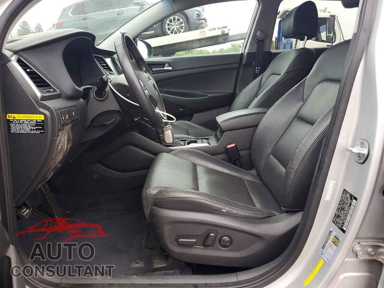 HYUNDAI TUCSON 2017 - KM8J3CA44HU409732