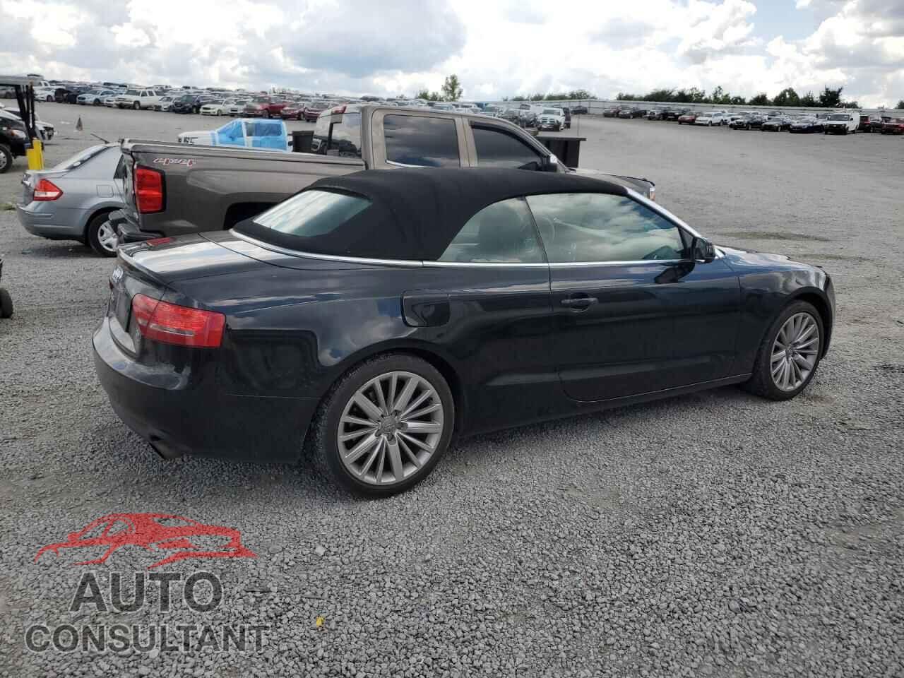 AUDI A5 2011 - WAULFAFH8BN004069