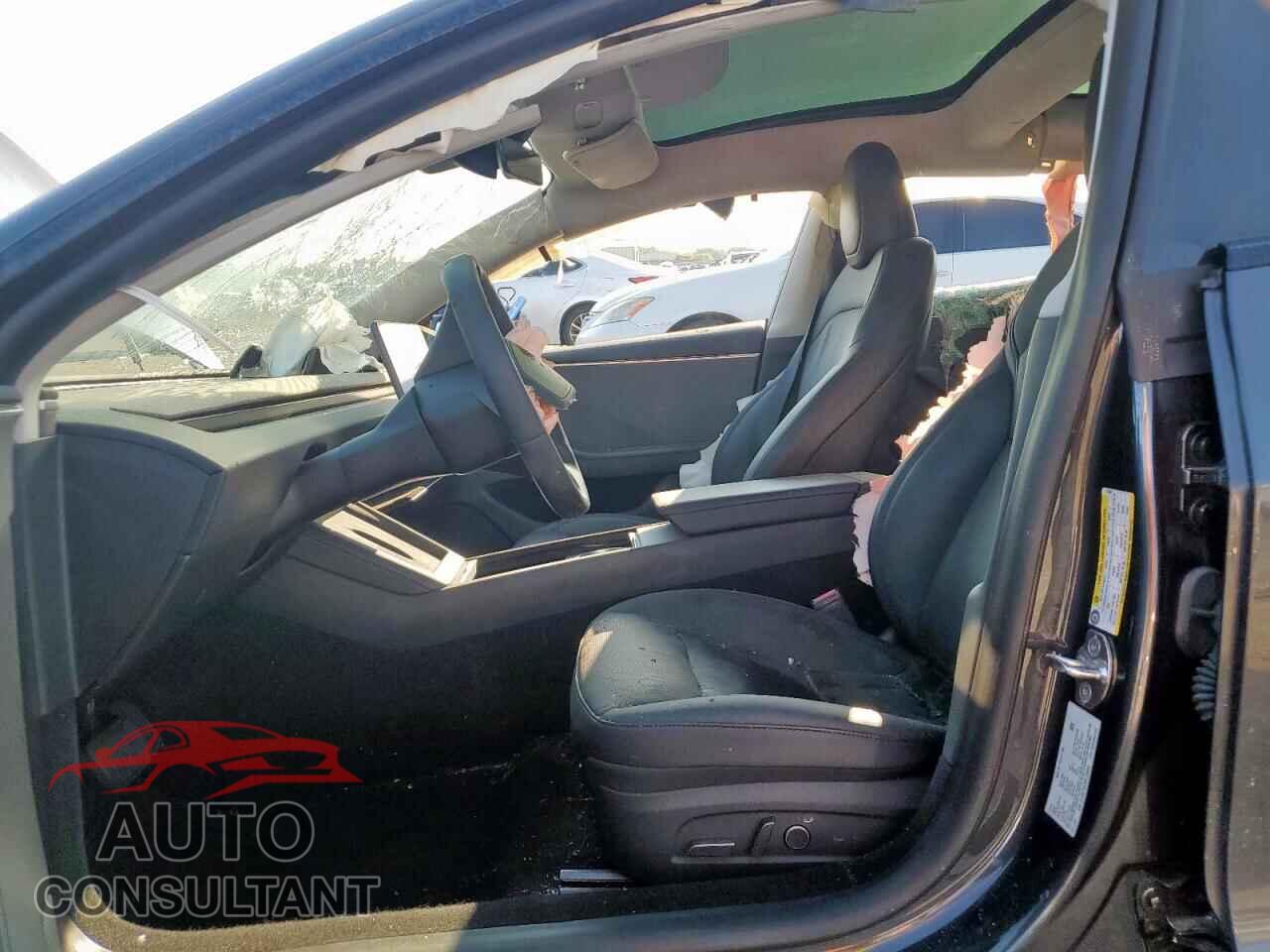 TESLA MODEL 3 2024 - 5YJ3E1EA4RF725802