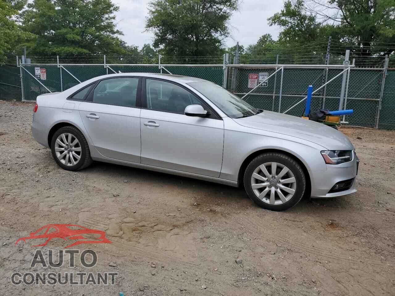 AUDI A4 2014 - WAUBFAFL8EN003122