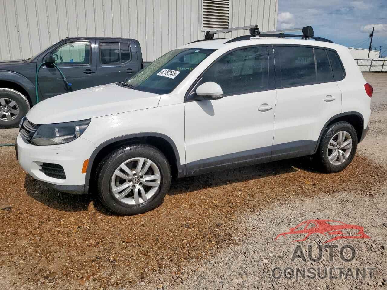 VOLKSWAGEN TIGUAN 2016 - WVGBV7AX1GW003961