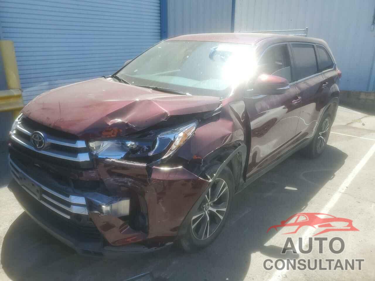 TOYOTA HIGHLANDER 2019 - 5TDZARFH2KS059587