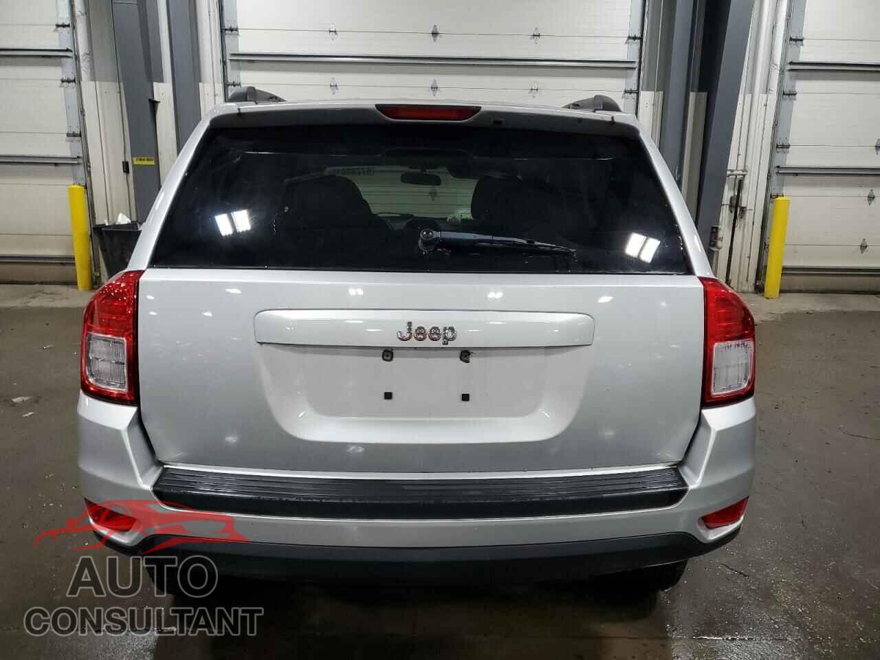 JEEP COMPASS 2011 - 1J4NT1FB0BD261081