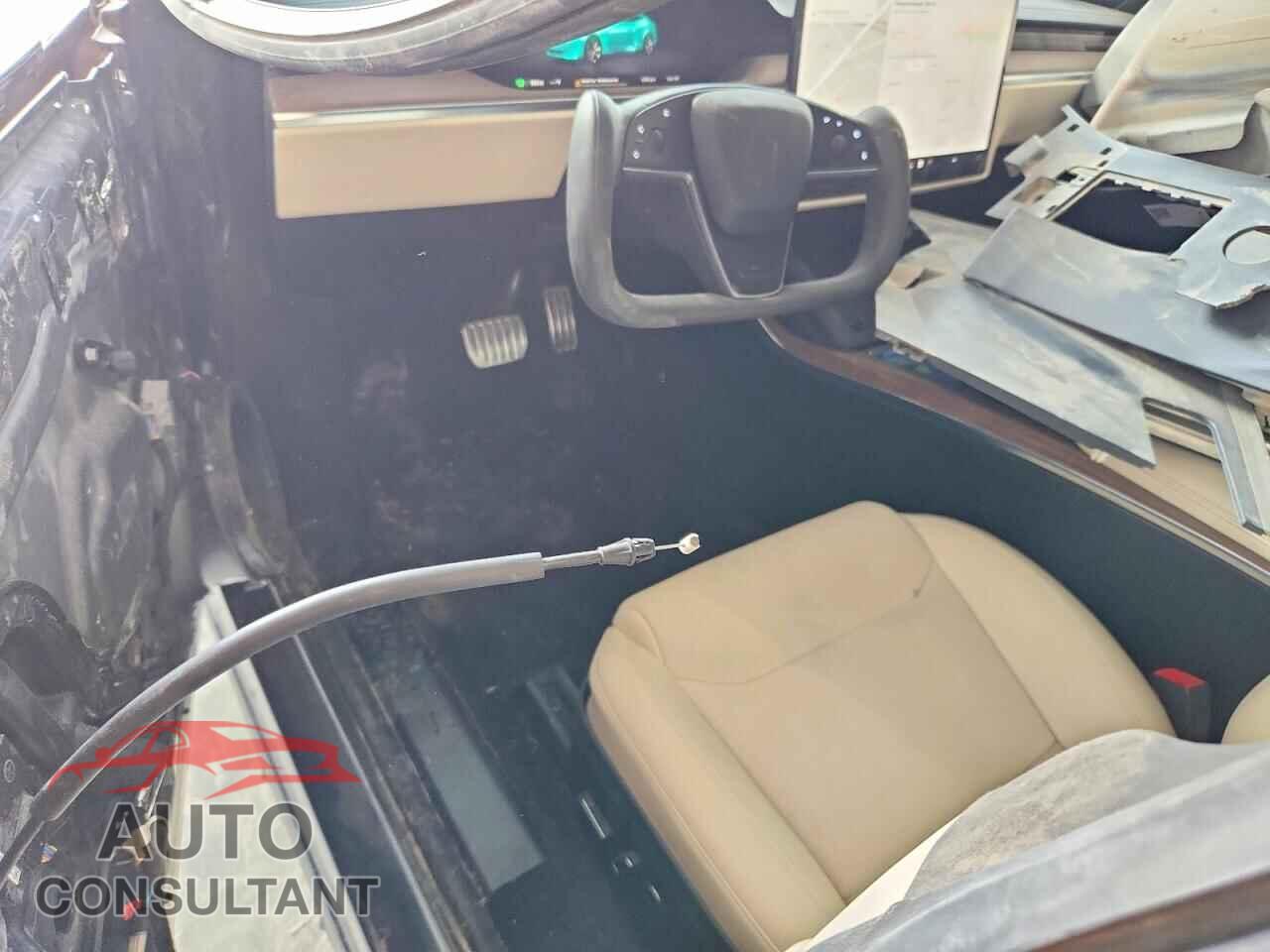 TESLA MODEL S 2021 - 5YJSA1E56MF441395