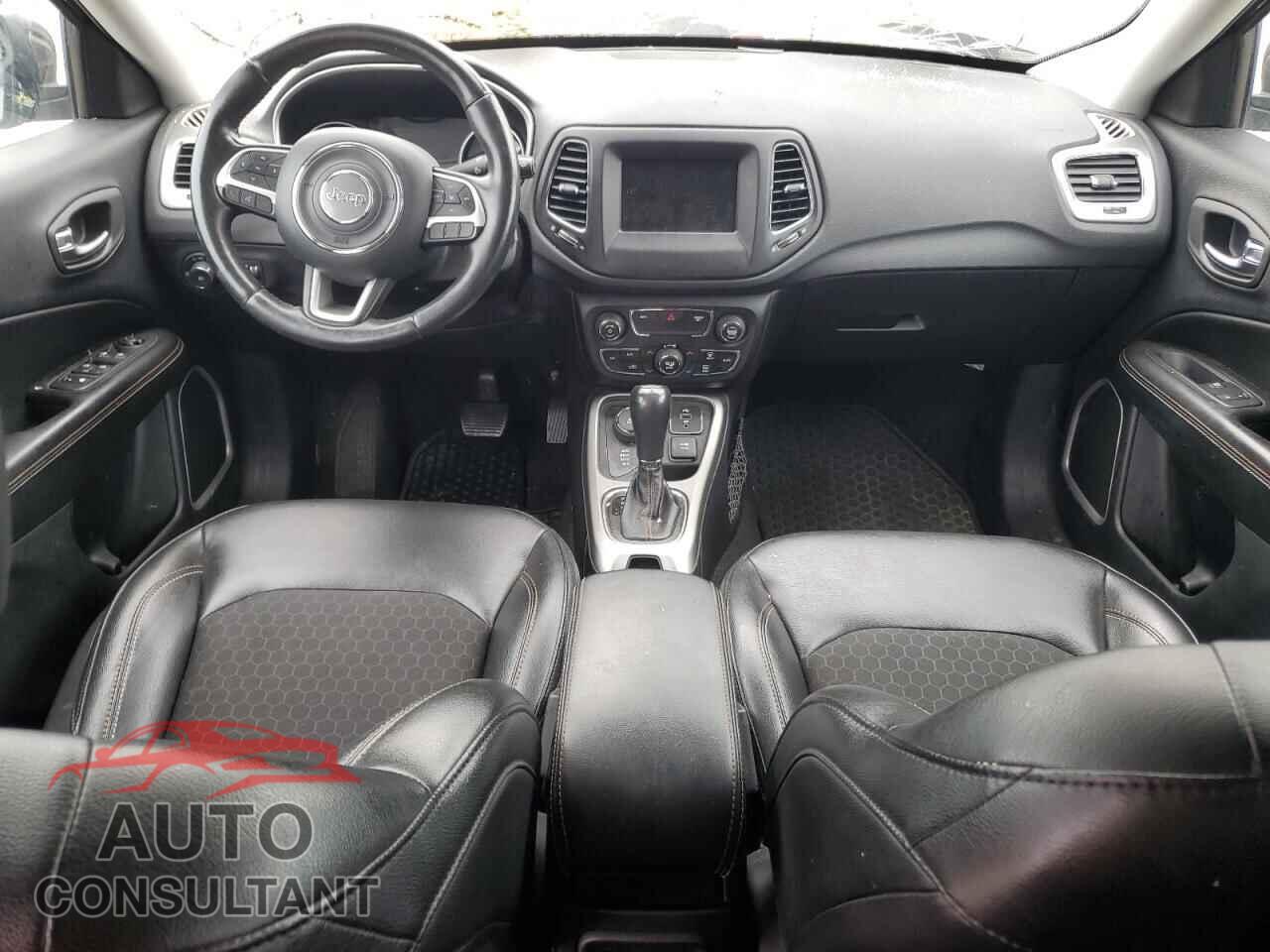 JEEP COMPASS 2018 - 3C4NJDBB1JT366420