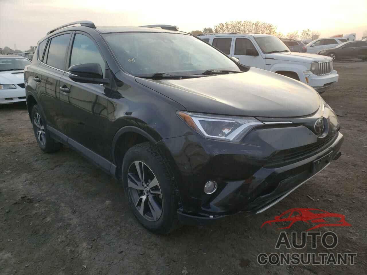 TOYOTA RAV4 2018 - 2T3RFREV5JW704318
