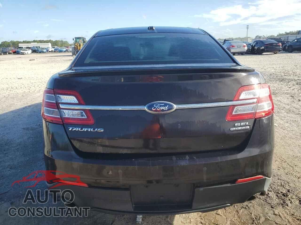 FORD TAURUS 2013 - 1FAHP2E85DG180006