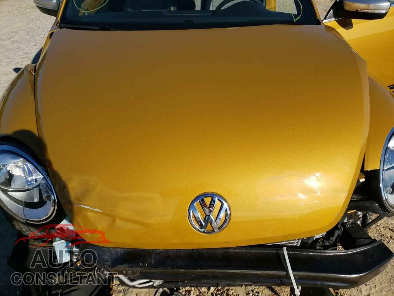 VOLKSWAGEN BEETLE 2017 - 3VWS17AT0HM624622