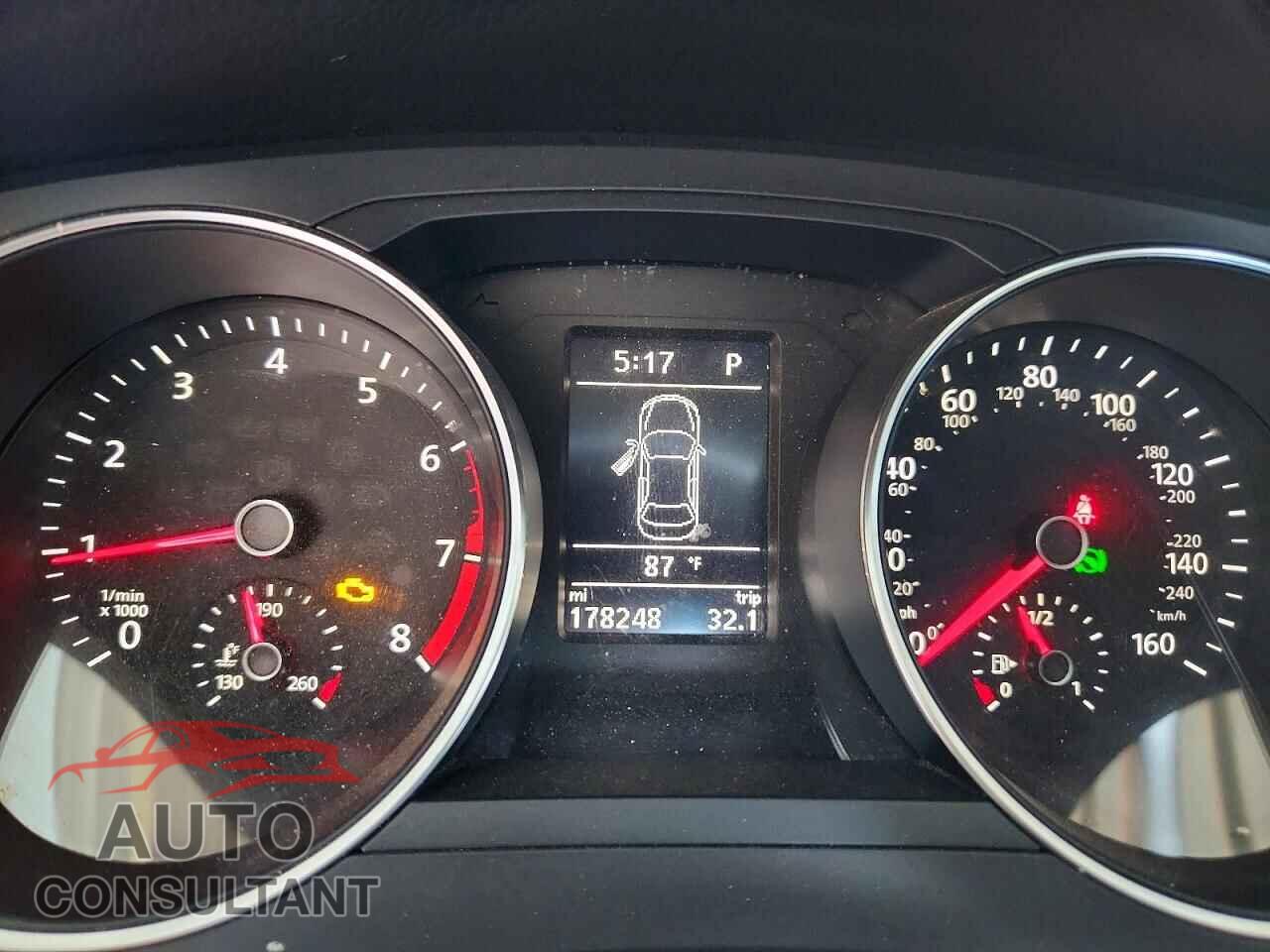 VOLKSWAGEN JETTA 2017 - 3VWDB7AJ7HM355085