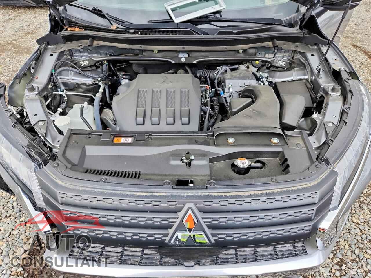 MITSUBISHI ECLIPSE 2024 - JA4ATVAA8RZ062135