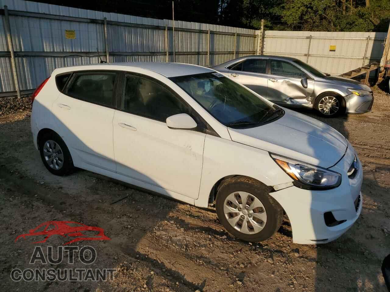HYUNDAI ACCENT 2017 - KMHCT5AE2HU307312