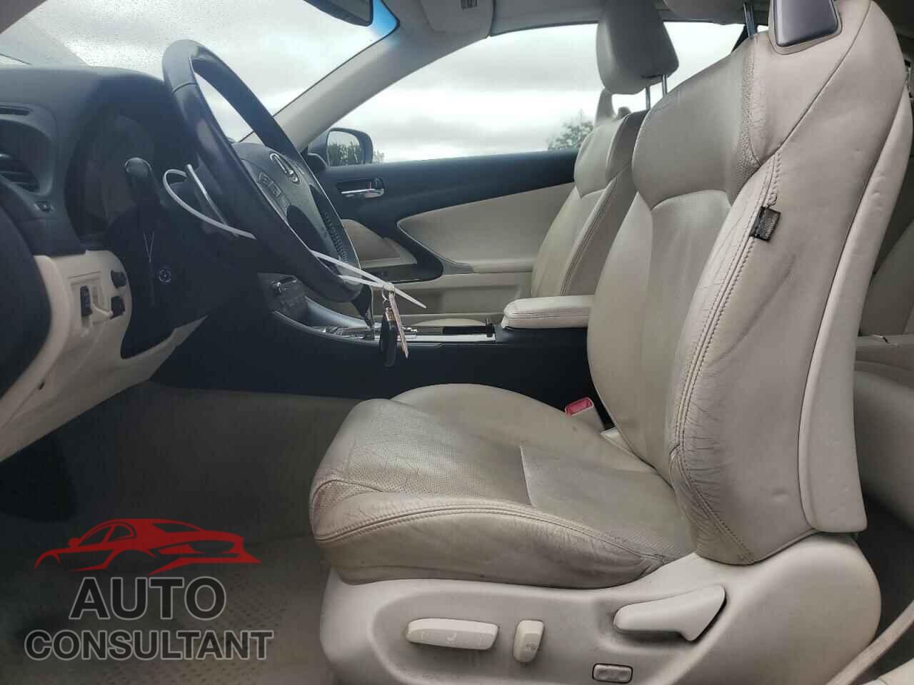 LEXUS IS 2010 - JTHFF2C25A2509202