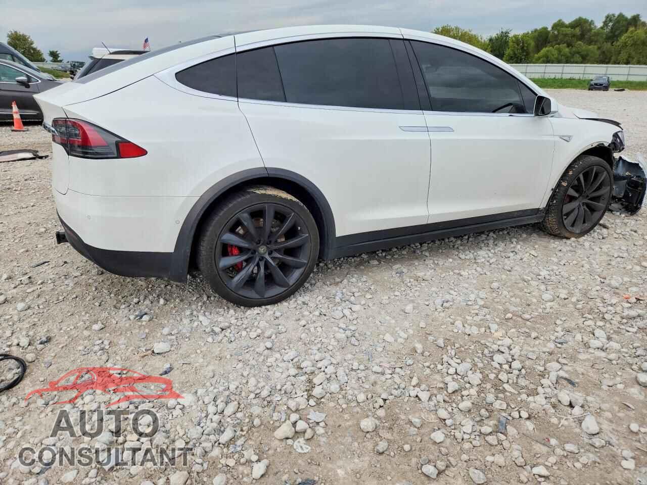 TESLA MODEL X 2016 - 5YJXCBE41GFS00247