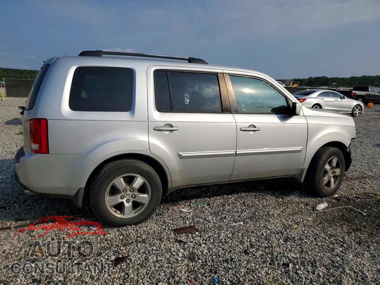 HONDA PILOT 2009 - 5FNYF38459B009365