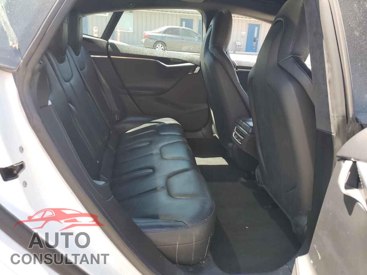 TESLA MODEL S 2014 - 5YJSA1H11EFP62383
