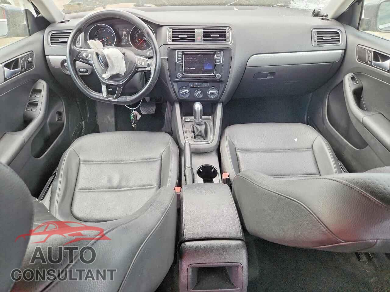 VOLKSWAGEN JETTA 2017 - 3VWDB7AJ7HM314553