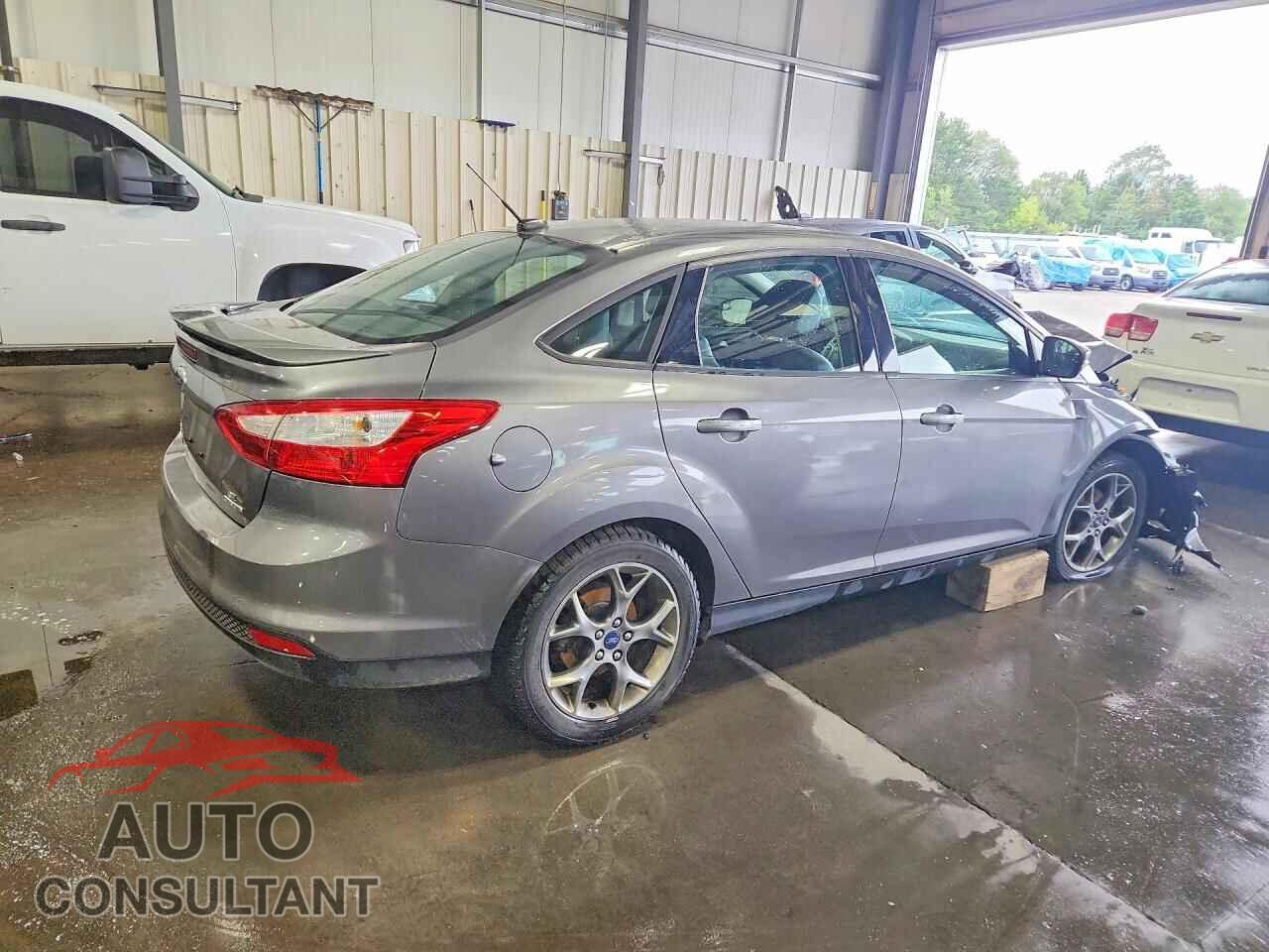 FORD FOCUS 2014 - 1FADP3F27EL209612