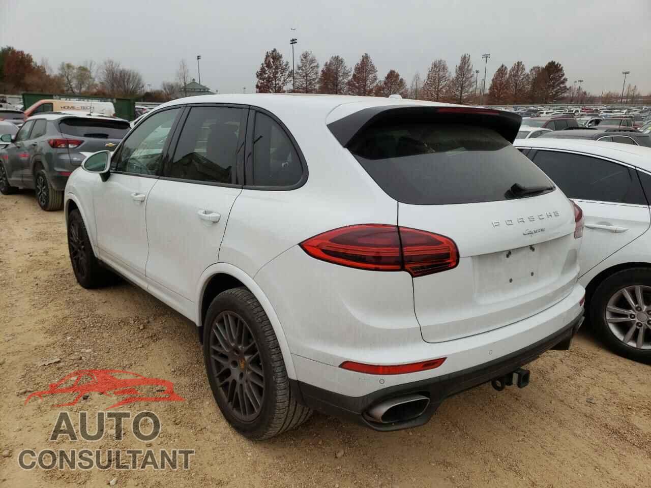 PORSCHE CAYENNE 2017 - WP1AA2A29HKA85478