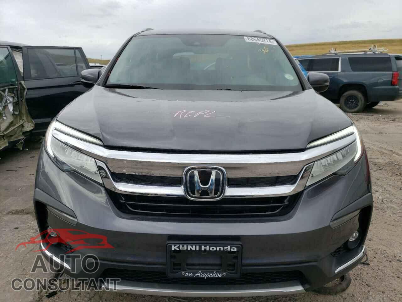 HONDA PILOT 2019 - 5FNYF6H64KB023640