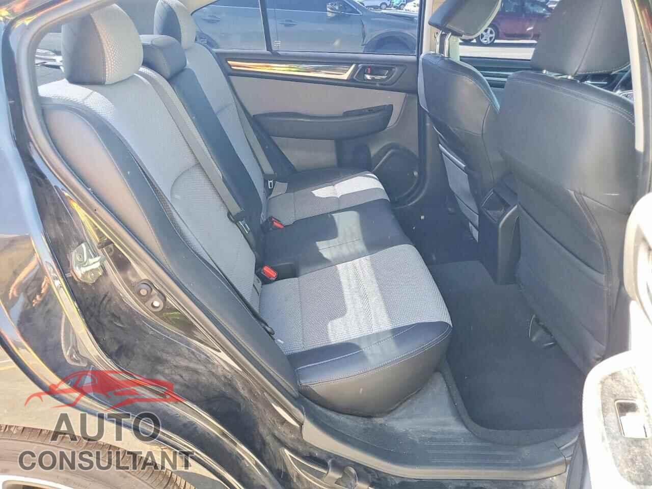 SUBARU LEGACY 2017 - 4S3BNAR60H3041701
