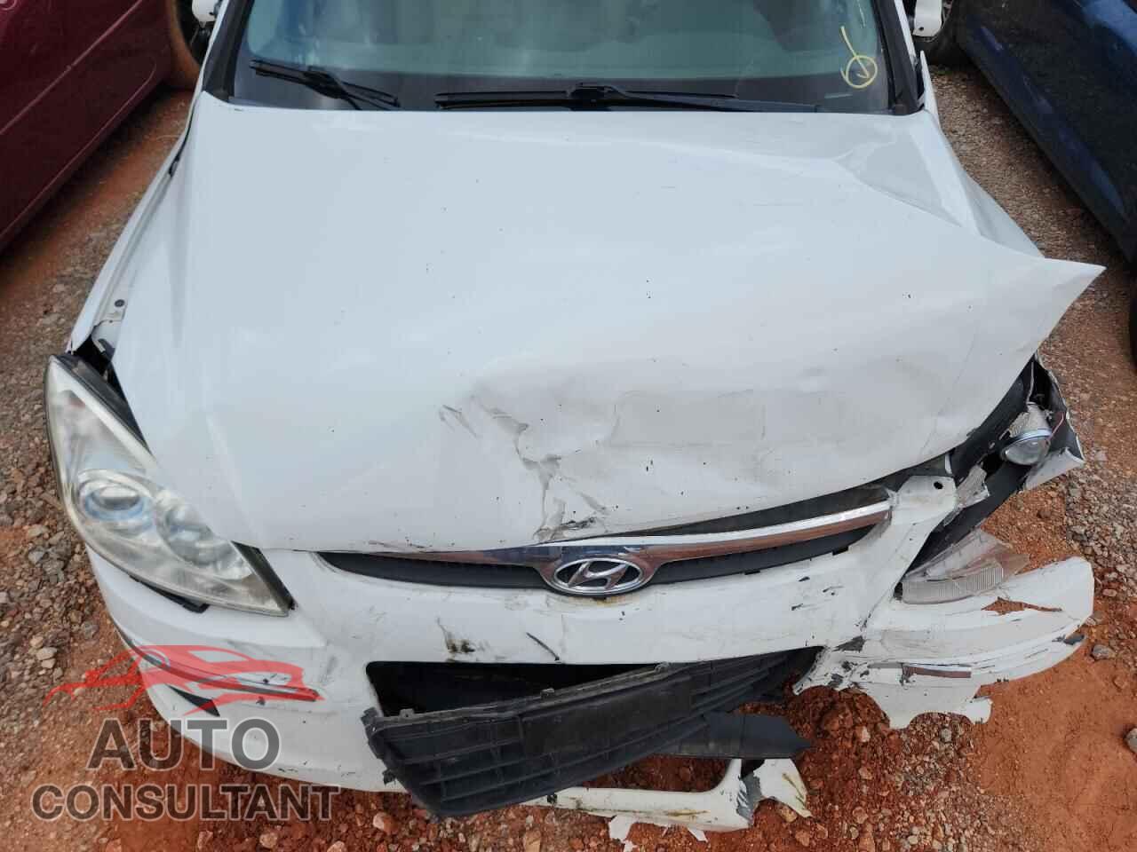 HYUNDAI ELANTRA 2012 - KMHDB8AE4CU127945
