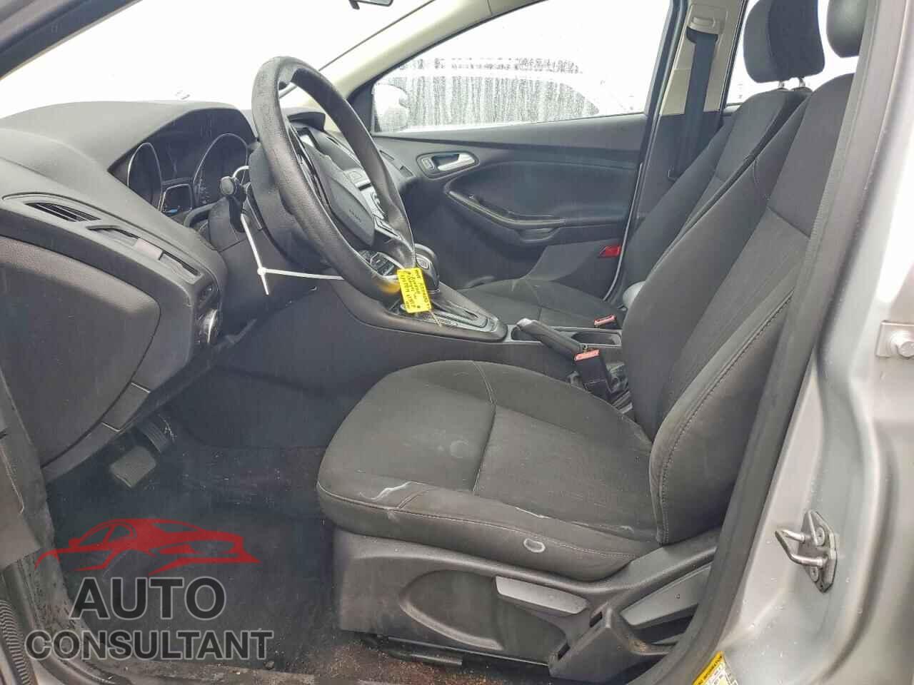 FORD FOCUS 2017 - 1FADP3H27HL312823