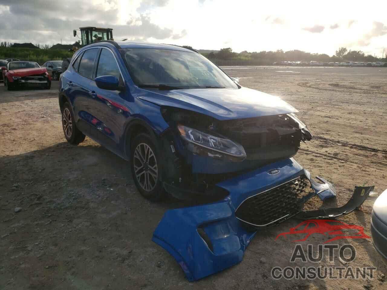 FORD ESCAPE 2020 - 1FMCU9H69LUB10570