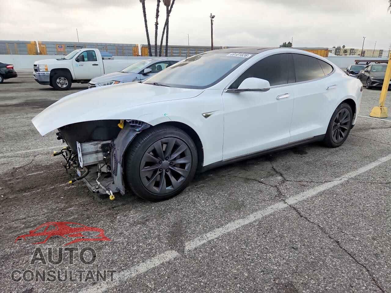 TESLA MODEL S 2013 - 5YJSA1CN3DFP16921