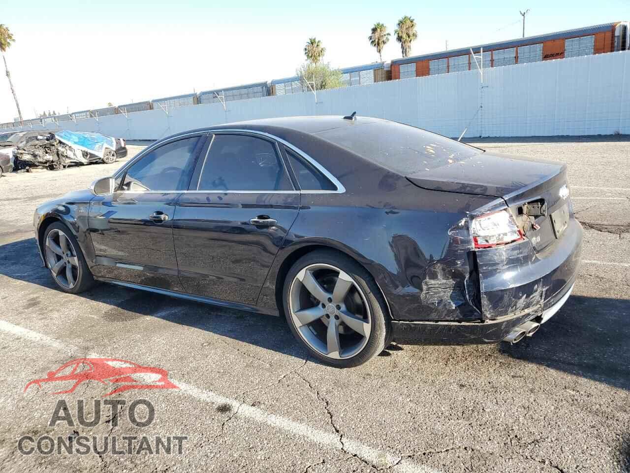 AUDI S8 2013 - WAUD2AFD0DN015678