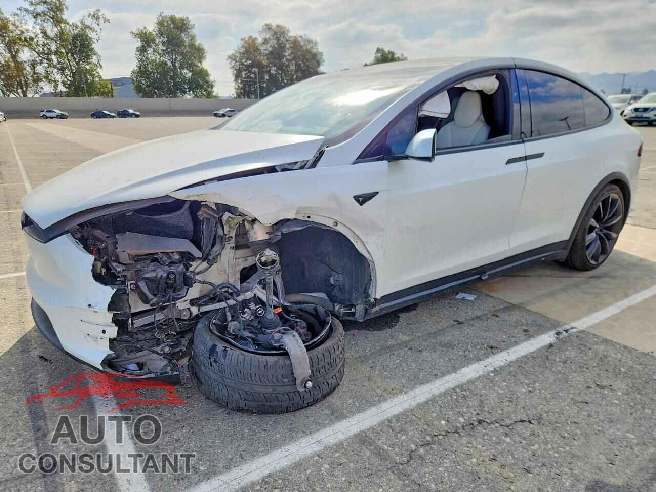 TESLA MODEL X 2018 - 5YJXCBE26JF120593