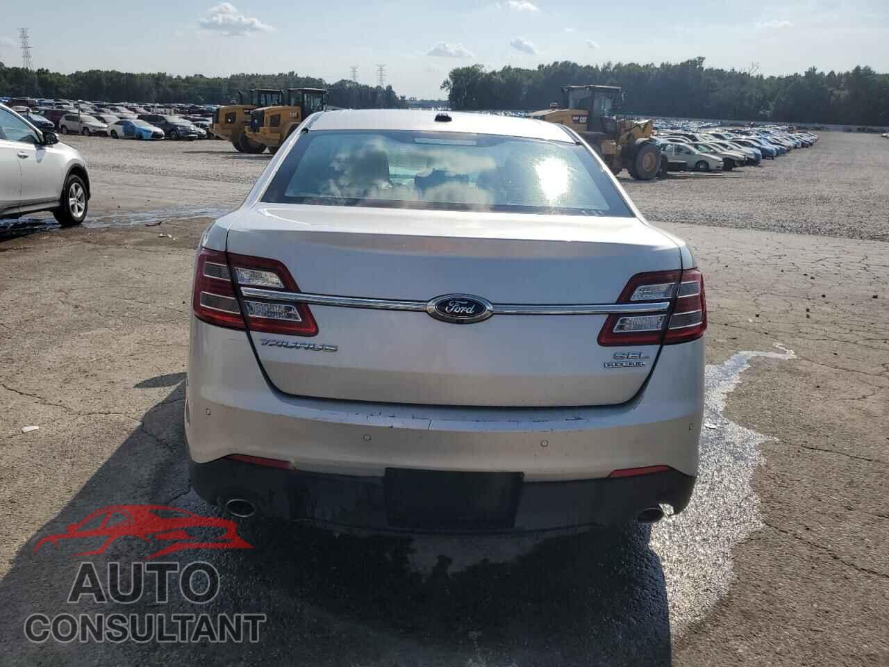 FORD TAURUS 2016 - 1FAHP2E80GG106948
