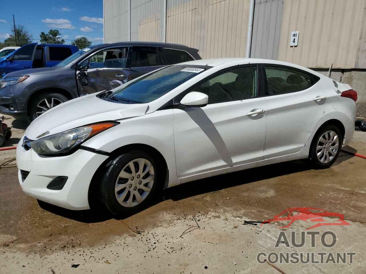 HYUNDAI ELANTRA 2011 - 5NPDH4AE2BH031123