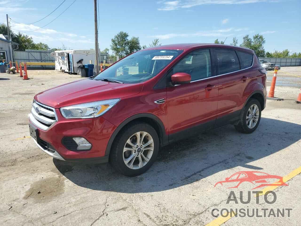 FORD ESCAPE 2017 - 1FMCU0GD2HUE69116