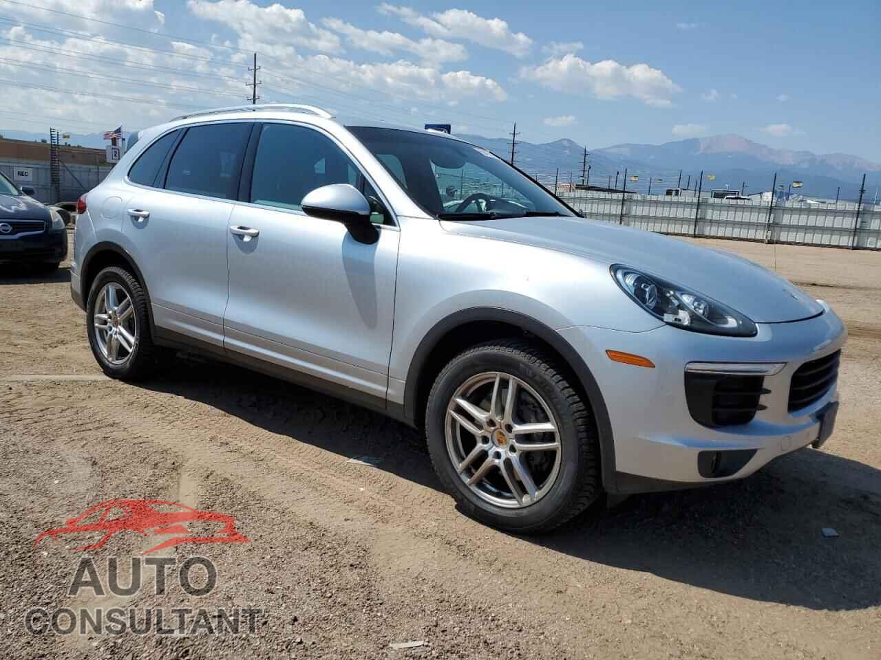 PORSCHE CAYENNE 2016 - WP1AA2A23GLA04886