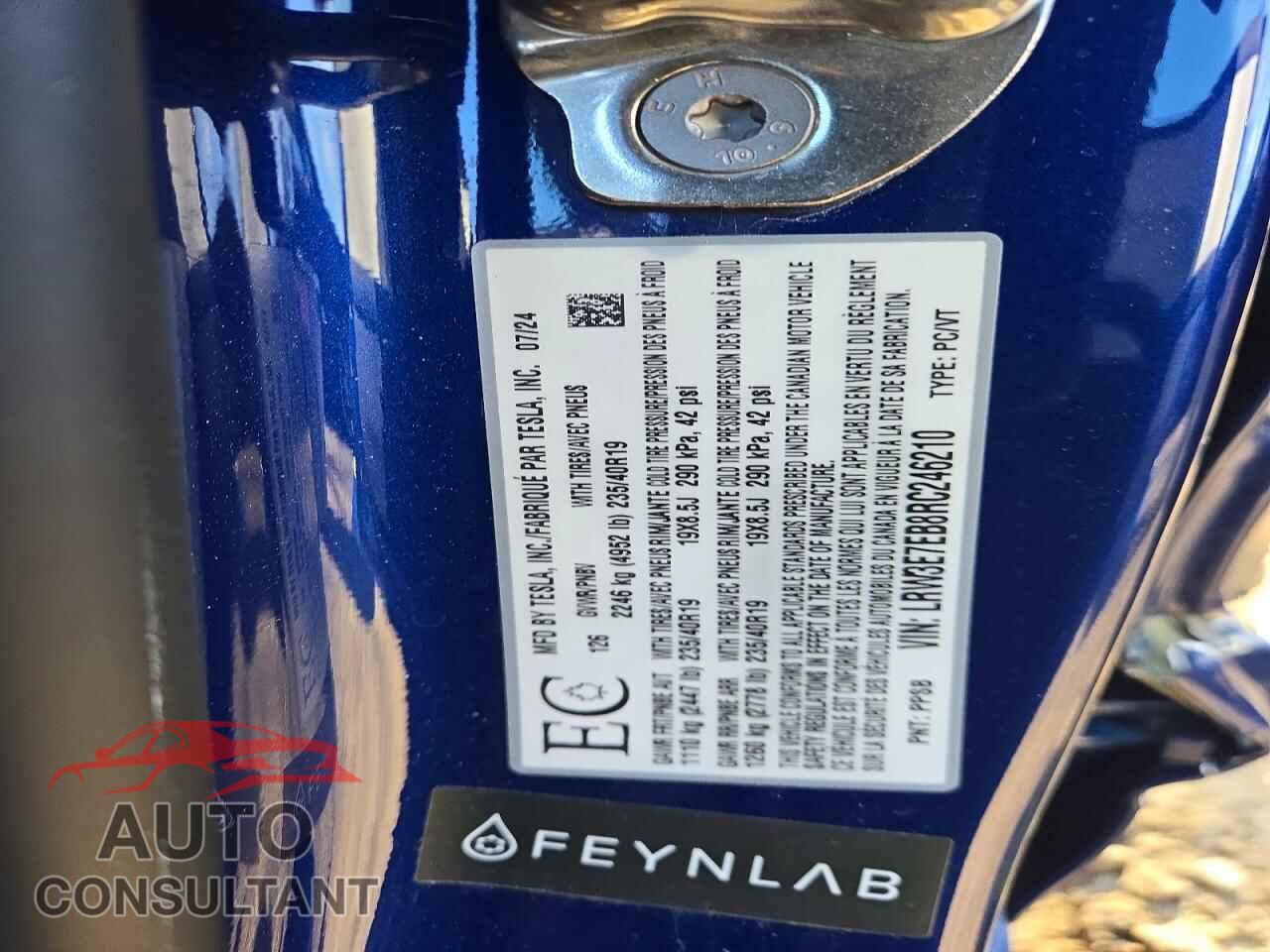 TESLA MODEL 3 2024 - LRW3E7EB8RC246210
