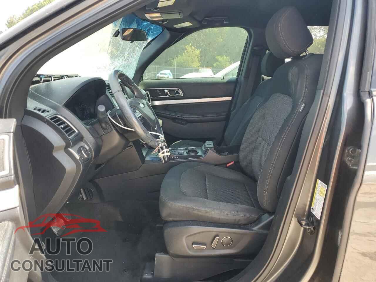 FORD EXPLORER 2017 - 1FM5K7D88HGA10864