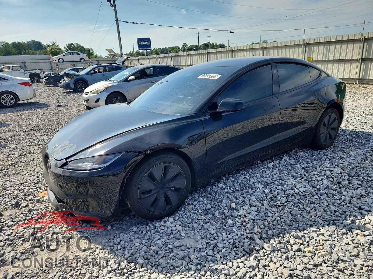 TESLA MODEL 3 2025 - 5YJ3E1EA3SF042138