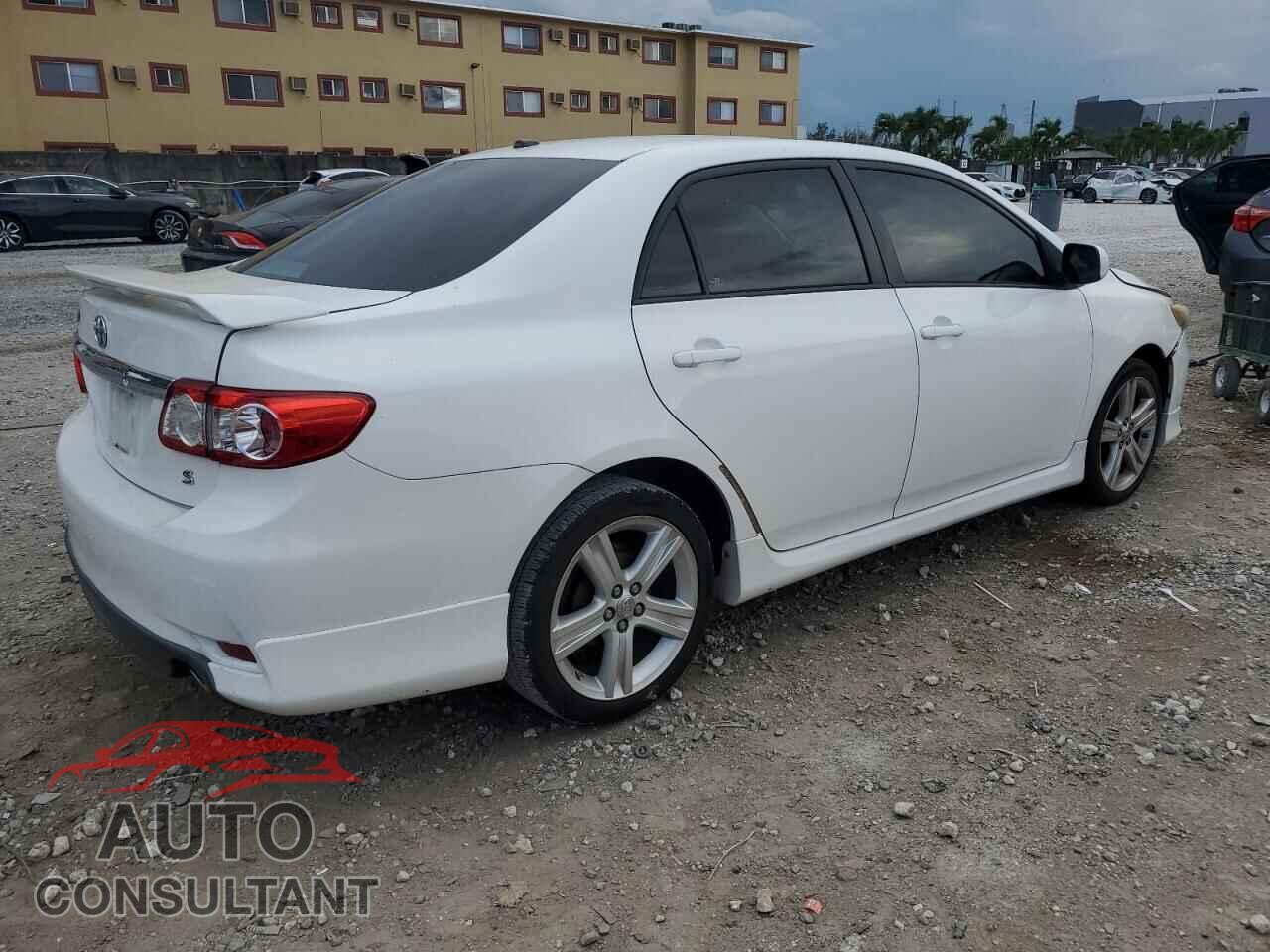 TOYOTA COROLLA 2013 - 5YFBU4EE5DP103998
