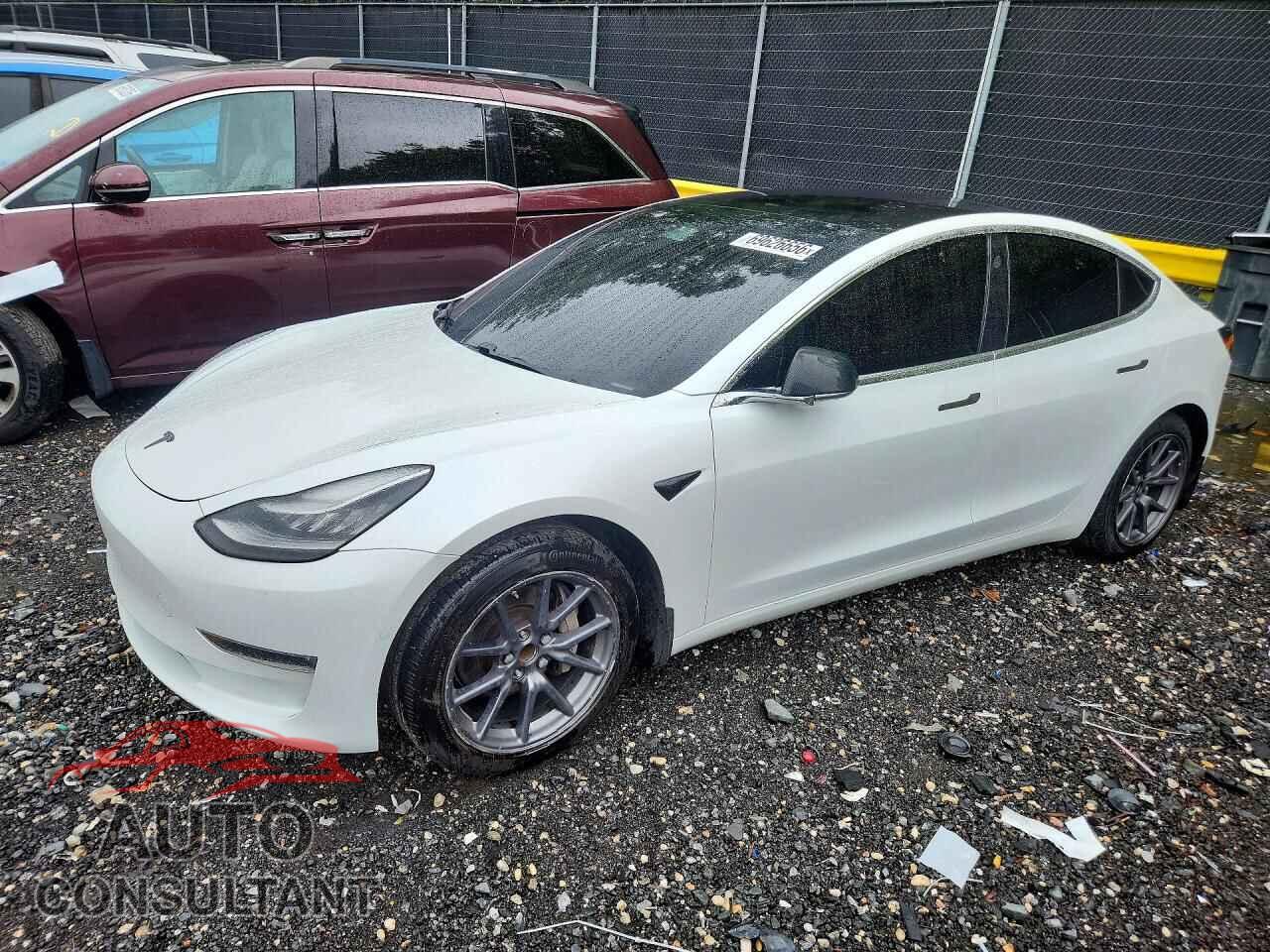 TESLA MODEL 3 2019 - 5YJ3E1EA1KF299900