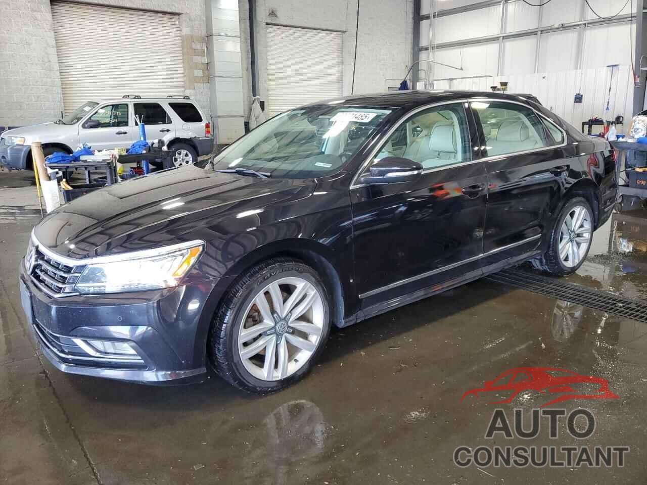 VOLKSWAGEN PASSAT 2017 - 1VWGT7A31HC033569