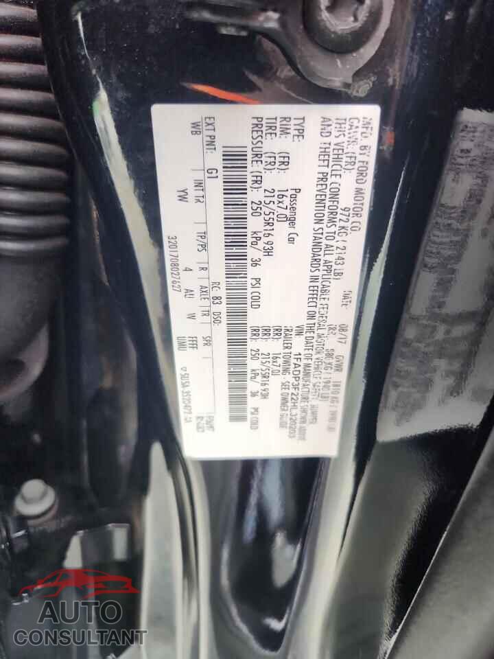 FORD FOCUS 2017 - 1FADP3F22HL320203