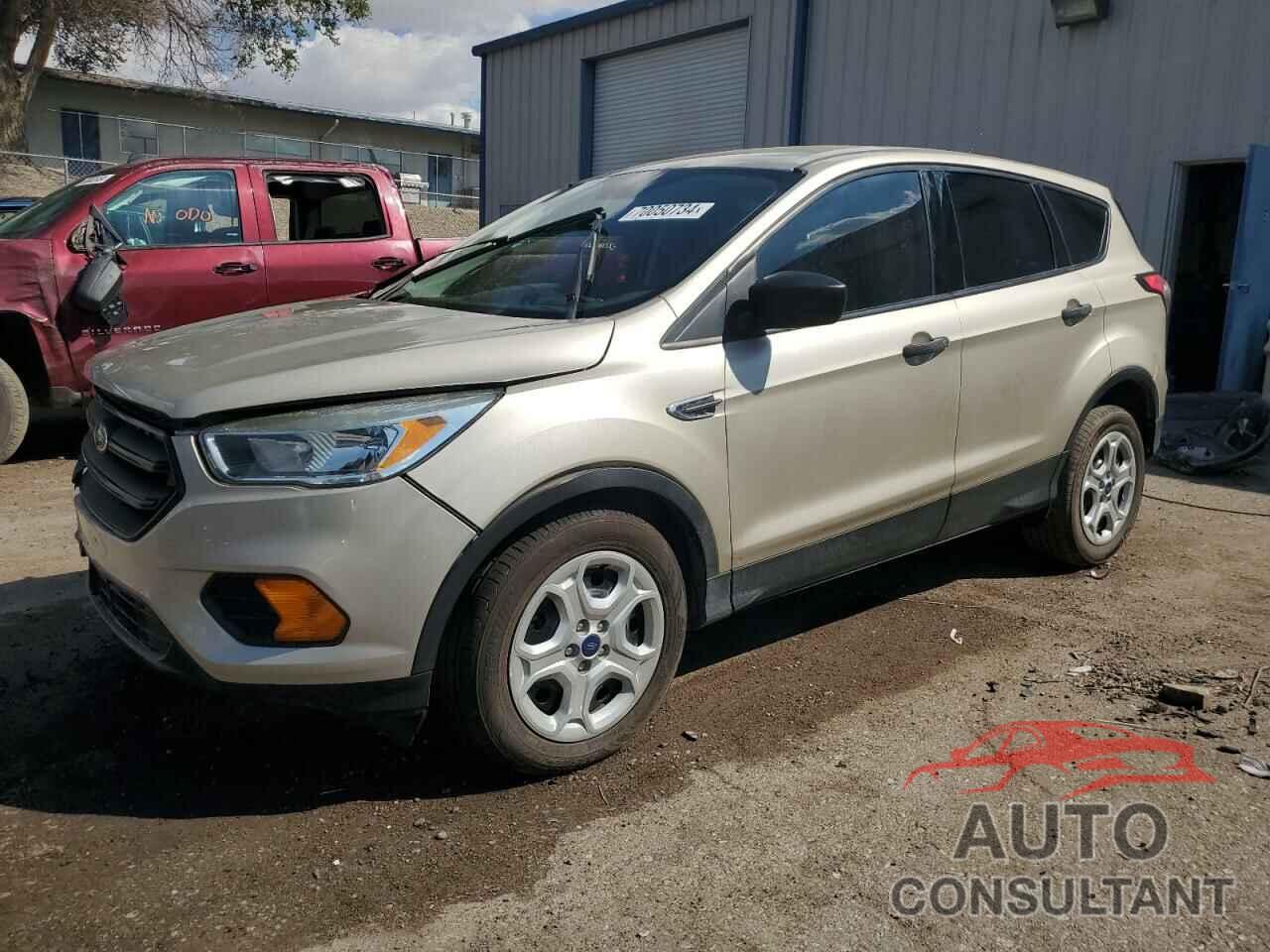 FORD ESCAPE 2017 - 1FMCU0F77HUE07481