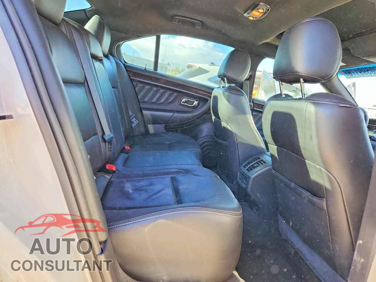 FORD TAURUS 2015 - 1FAHP2J85FG196974