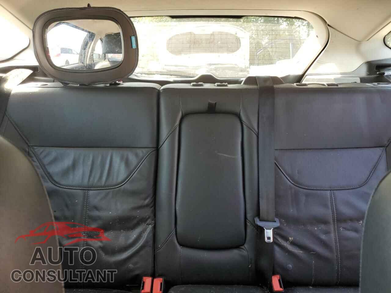 FORD FOCUS 2017 - 1FADP3N21HL255409