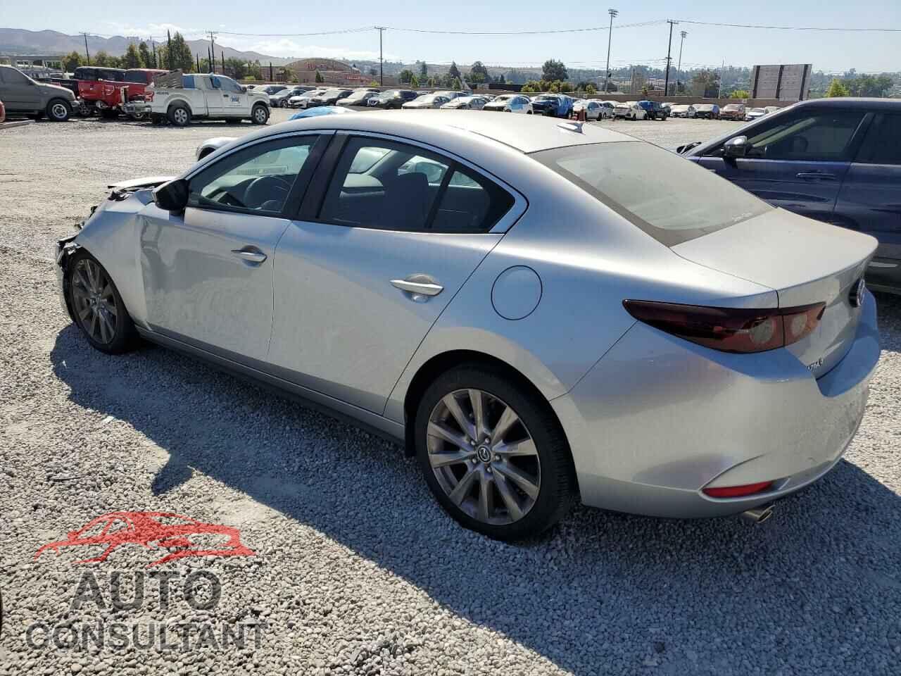 MAZDA 3 2019 - JM1BPACLXK1109028