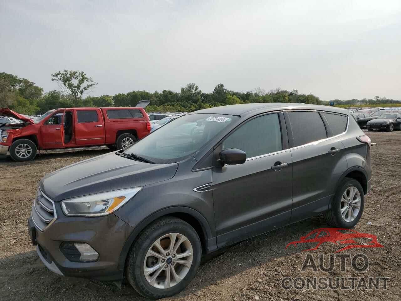FORD ESCAPE 2017 - 1FMCU9GD2HUE49226