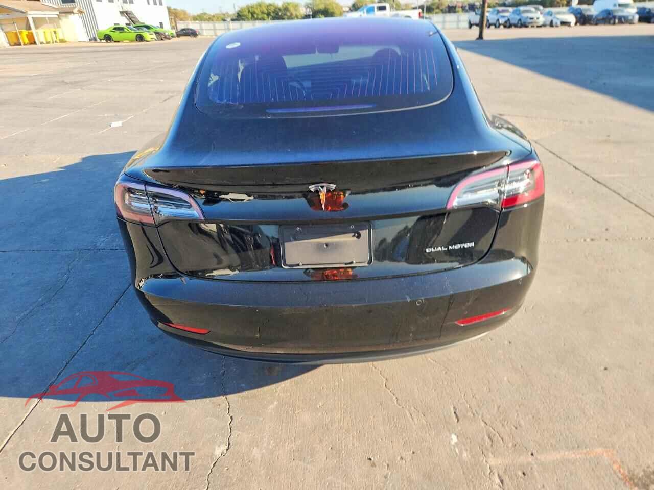 TESLA MODEL 3 2019 - 5YJ3E1EB9KF199052