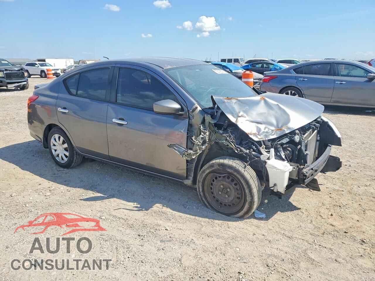 NISSAN VERSA 2017 - 3N1CN7AP1HL903567