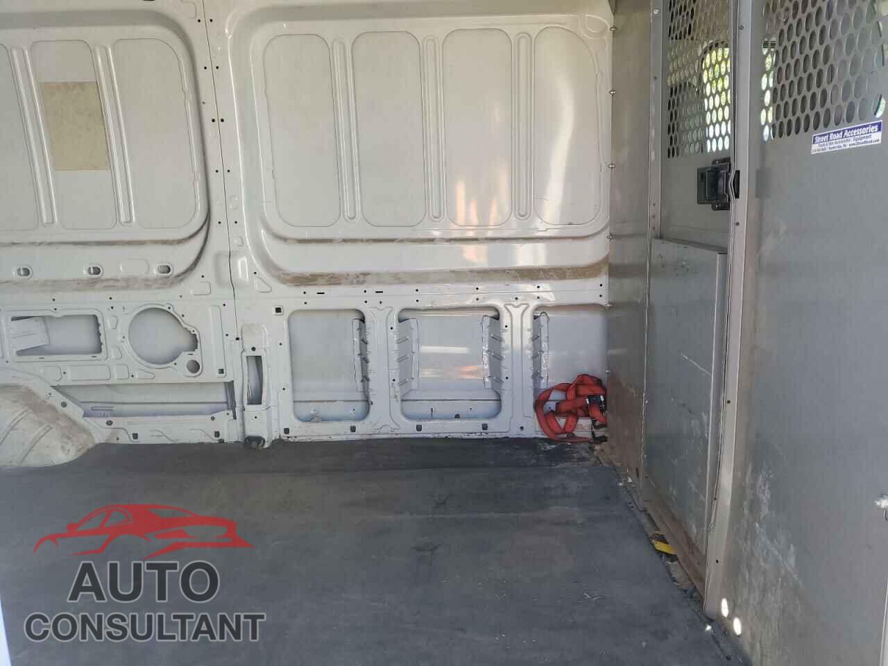 FORD TRANSIT 2018 - 1FTYR2CM1JKB39451
